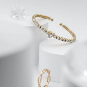 Golden With Diamonds Bracelet Diamonds White 300x300